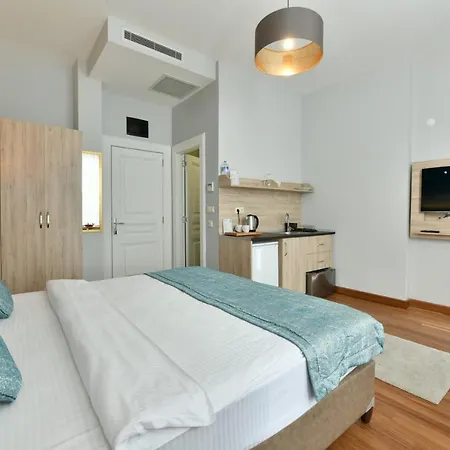 Otel Andi 2*