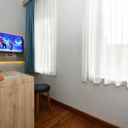 Andi 2* Istanbulská provincie