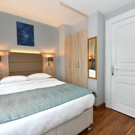 Andi Otel 2*