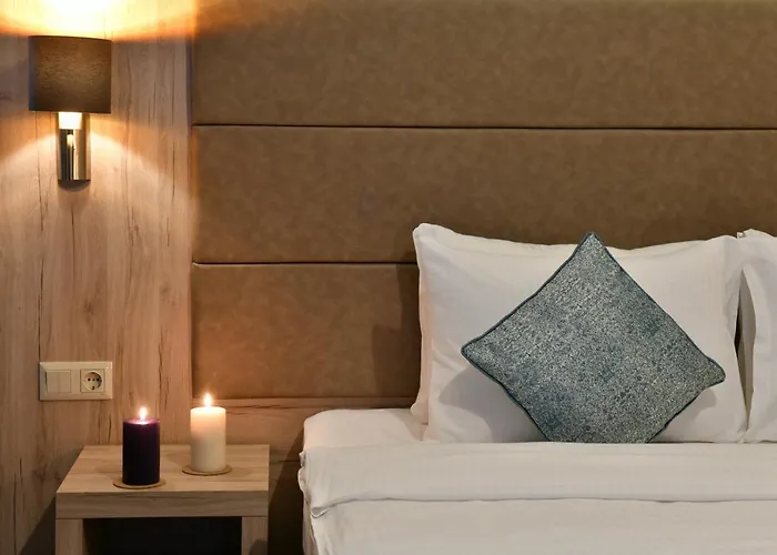 Andi Hotel