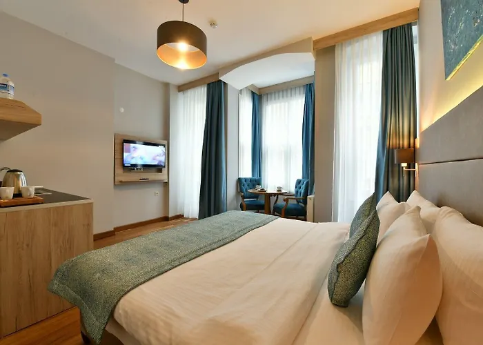 Andi Hotel 2*